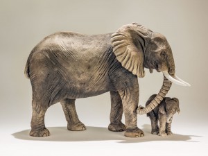 elephant and baby sculpture